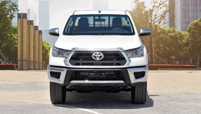 New Toyota Hilux VIII, 2.7 l, 2025 in Dubai by AL SHERAA AL MALAKI, White color. GCC Specs | AUTO.AE | Listing #244860