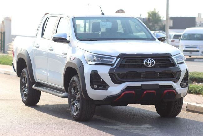 جديدة Toyota Hilux فيس ليفت الثامن, 4.0 l, 2025 في في دبي من AL SHERAA AL MALAKI، اللون أبيض. مواصفات الخليج | AUTO.AE | إعلان #244928