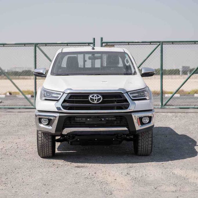 Новый Toyota Hilux VIII, 2.7 л, 2025 в Дубае от Auto Vision LLC Белый цвет.  | AUTO.AE | Объявление #245574