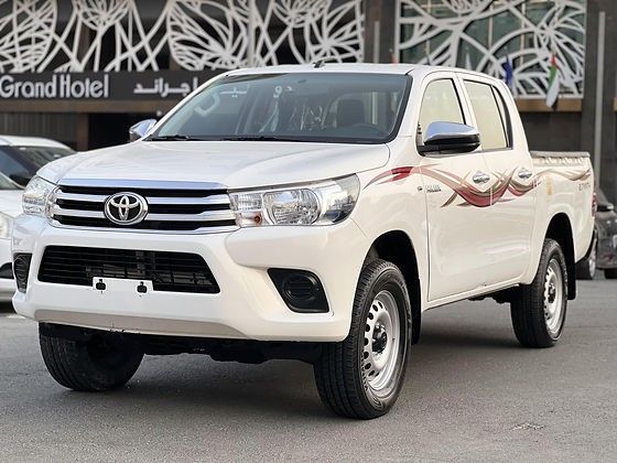 مستعملة Toyota Hilux ثامناً, 2.7 l, 2021 في في دبي من DEVA CARS، اللون أبيض. مواصفات الخليج | AUTO.AE | إعلان #246053