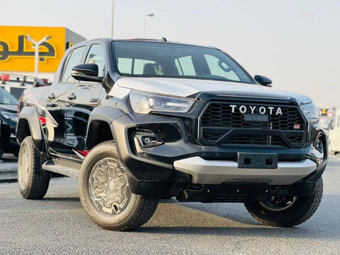 جديدة Toyota Hilux عملية فيس ليفت الثامن 2, 2.7 l, 2026 في في دبي من Global Motors، اللون أسود. مواصفات الخليج | AUTO.AE | إعلان #248573