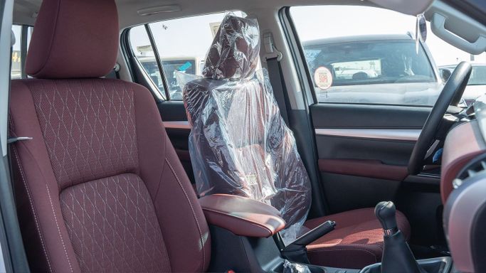 جديدة Toyota Hilux فيس ليفت الثامن, 2.7 l, 2025 في في دبي من CGM Auto، اللون أبيض.  | AUTO.AE | إعلان #252565