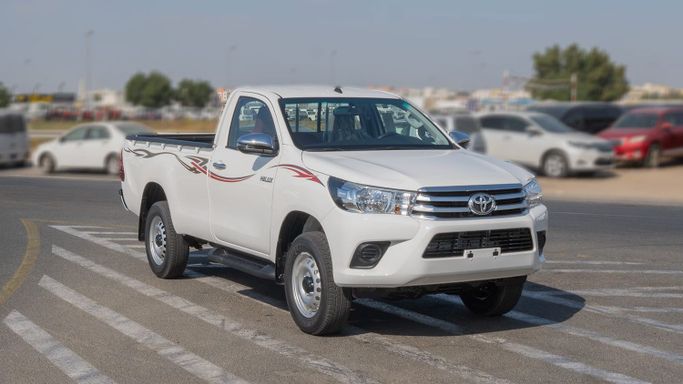 New Toyota Hilux VIII, 2.7 l, 2025 in Dubai by CGM Auto, White color.  | AUTO.AE | Listing #252570