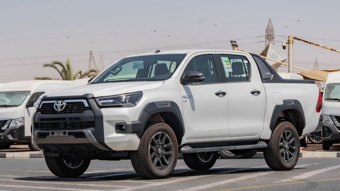 جديدة Toyota Hilux فيس ليفت الثامن, 4.0 l, 2025 في في دبي من CGM Auto، اللون أبيض.  | AUTO.AE | إعلان #253997