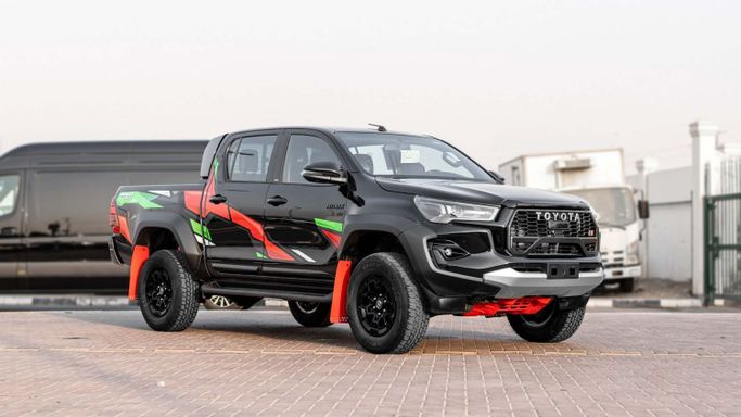 جديدة Toyota Hilux فيس ليفت الثامن, 4.0 l, 2025 في في دبي من CGM Auto، اللون أسود.  | AUTO.AE | إعلان #254098
