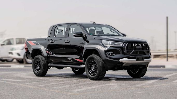 جديدة Toyota Hilux فيس ليفت الثامن, 4.0 l, 2025 في في دبي من CGM Auto، اللون أسود.  | AUTO.AE | إعلان #254186