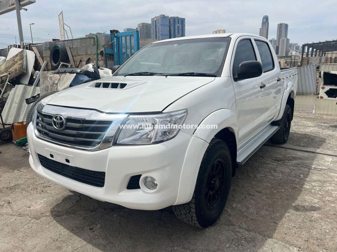 Used Toyota Hilux VII Facelift, 3.0 l, 2012 in Dubai by Alhamd Motors, White color.  | AUTO.AE | Listing #260753