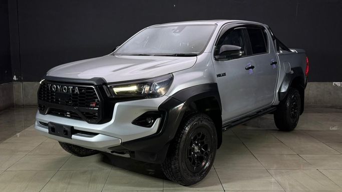 مستعملة Toyota Hilux فيس ليفت الثامن, 2.8 l, 2024 في في دبي من Alhamd Motors، اللون فضي.  | AUTO.AE | إعلان #260893