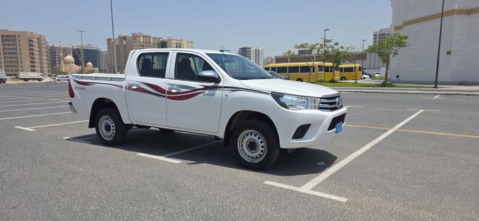 مستعملة Toyota Hilux ثامناً, 2.7 l, 2020 في في دبي، اللون أبيض. مواصفات الخليج | AUTO.AE | إعلان #261710