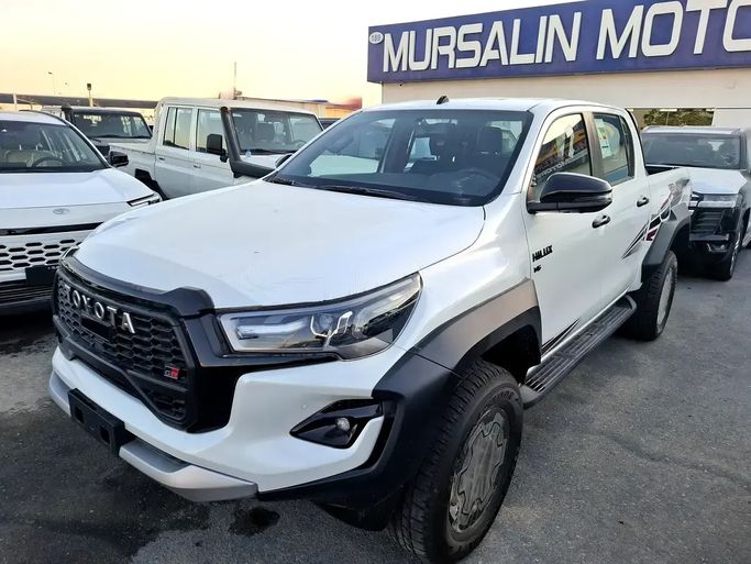 جديدة Toyota Hilux فيس ليفت الثامن, 4.0 l, 2026 في في دبي من Mursalin Motors FZCO، اللون أبيض. مواصفات الخليج | AUTO.AE | إعلان #262403