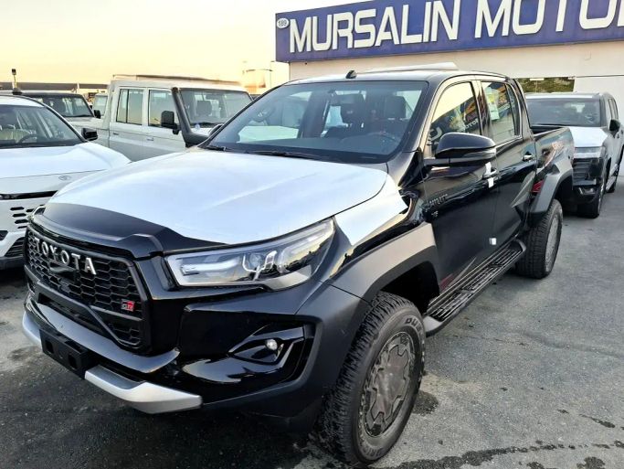 Новый Toyota Hilux VIII Рестайлинг, 4.0 л, 2026 в Дубае от Mursalin Motors FZCO Черный цвет. GCC | AUTO.AE | Объявление #262404