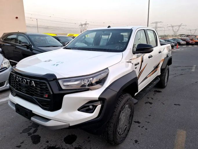 Новый Toyota Hilux VIII Рестайлинг, 4.0 л, 2026 в Дубае от Mursalin Motors FZCO Белый цвет. GCC | AUTO.AE | Объявление #262407