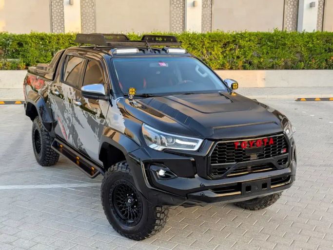 Подержанный Toyota Hilux VIII Рестайлинг, 2.7 л, 2020 в Дубае от NEW ABU TAJ MOTORS Черный цвет. GCC | AUTO.AE | Объявление #262669