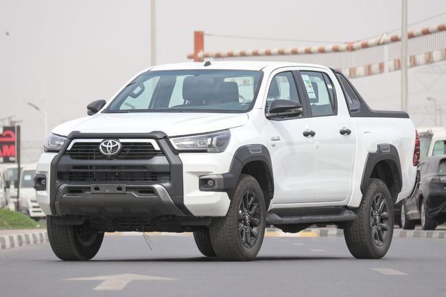 Новый Toyota Hilux VIII Рестайлинг, 4.0 л, 2025 в Дубае от Atlantic Motors FZCO Белый цвет. GCC | AUTO.AE | Объявление #263044