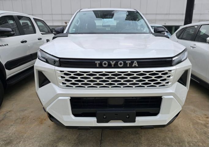 Новый Toyota Hilux IX, 2.8 л, 2026 в Дубае Белый цвет. GCC | AUTO.AE | Объявление #263663