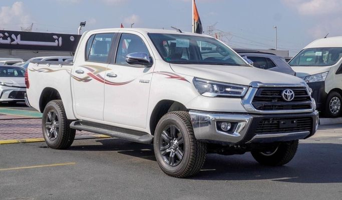 New Toyota Hilux VIII, 2.7 l, 2025 in Dubai by Atlantis Motors FZE, White color. GCC Specs | AUTO.AE | Listing #265182