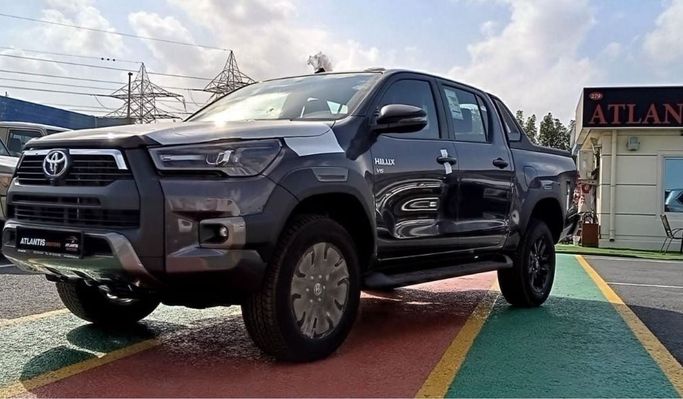 Новый Toyota Hilux VIII Рестайлинг, 4.0 л, 2022 в Дубае от Atlantis Motors FZE Черный цвет. GCC | AUTO.AE | Объявление #266392