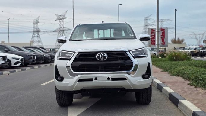 جديدة Toyota Hilux فيس ليفت الثامن, 4.0 l, 2025 في في دبي من STRADA MOTORS FZE، اللون أبيض. مواصفات الخليج | AUTO.AE | إعلان #266588