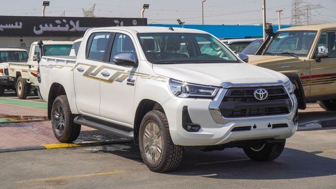جديدة Toyota Hilux عملية فيس ليفت الثامن 2, 2.8 l, 2025 في في دبي من Atlantis Motors FZE، اللون أبيض. أخرى | AUTO.AE | إعلان #266605