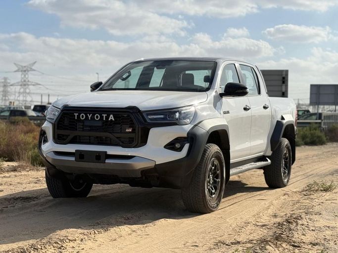 New Toyota Hilux VIII Facelift, 2.8 l, 2025 in Dubai by World Center Motors FZE, White color. Other | AUTO.AE | Listing #267574