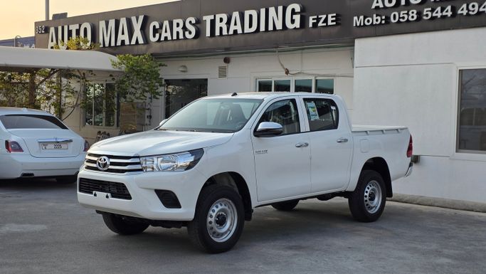 جديدة Toyota Hilux ثامناً, 2.4 l, 2026 في في دبي من Auto Max Cars Trading FZe، اللون أبيض. مواصفات الخليج | AUTO.AE | إعلان #268384