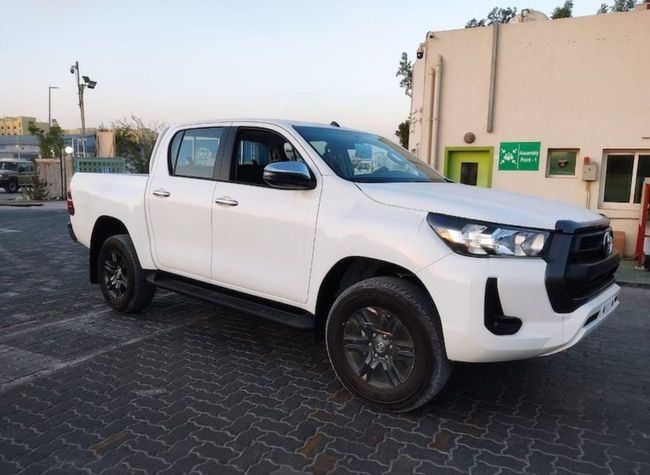 New Toyota Hilux VIII Facelift, 2.4 l, 2025 in Dubai by AL REEM AUTO, White color.  | AUTO.AE | Listing #268807