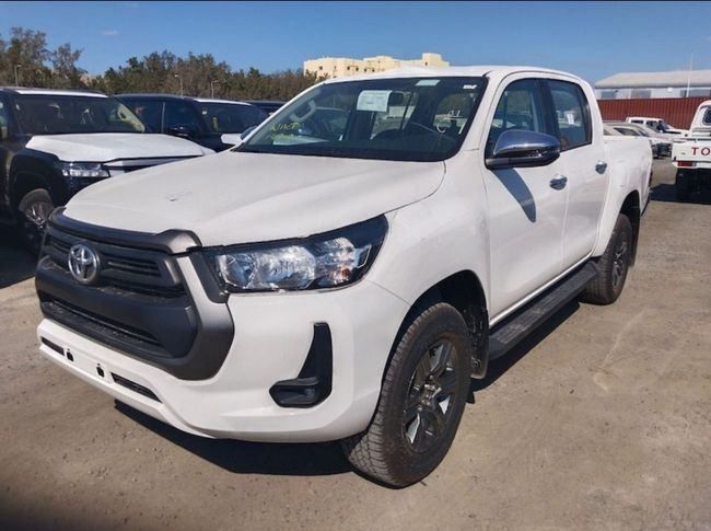 جديدة Toyota Hilux فيس ليفت الثامن, 2.4 l, 2025 في في دبي من AL REEM AUTO، اللون أبيض.  | AUTO.AE | إعلان #268811