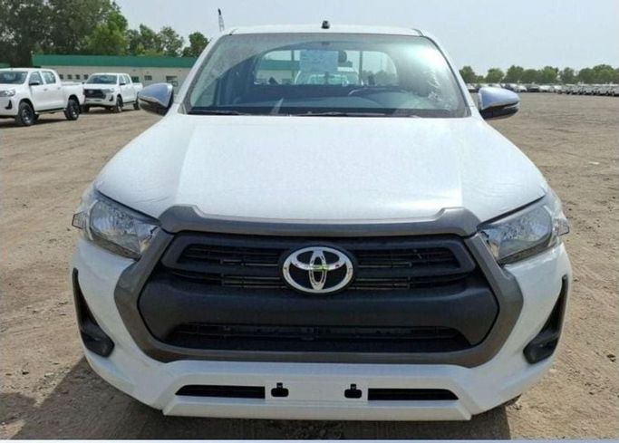 New Toyota Hilux VIII Facelift, 2.4 l, 2026 in Dubai by Mercury Global FZCO, White color. GCC Specs | AUTO.AE | Listing #268913