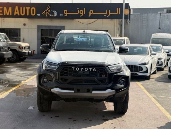 جديدة Toyota Hilux فيس ليفت الثامن, 2.8 l, 2026 في في دبي من AL REEM AUTO، اللون أسود. مواصفات الخليج | AUTO.AE | إعلان #269031