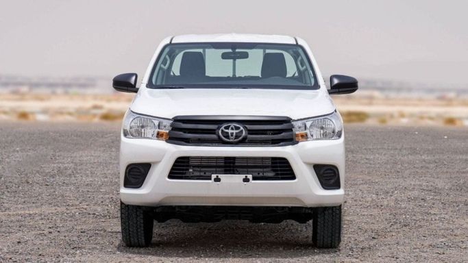 Новый Toyota Hilux VIII Рестайлинг, 2.8 л, 2025 в Дубае от TARGET MOTORS FZE Белый цвет. Европейская | AUTO.AE | Объявление #269306