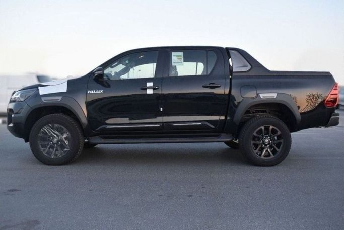 جديدة Toyota Hilux فيس ليفت الثامن, 2.8 l, 2024 في في دبي من TARGET MOTORS FZE، اللون أسود.  | AUTO.AE | إعلان #270006
