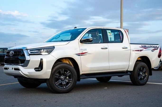 Новый Toyota Hilux VIII Рестайлинг, 4.0 л, 2026 в ОАЭ, Дубай от Hussein Ghulam Motors FZCO Белый цвет. GCC | AUTO.AE | Объявление #278374