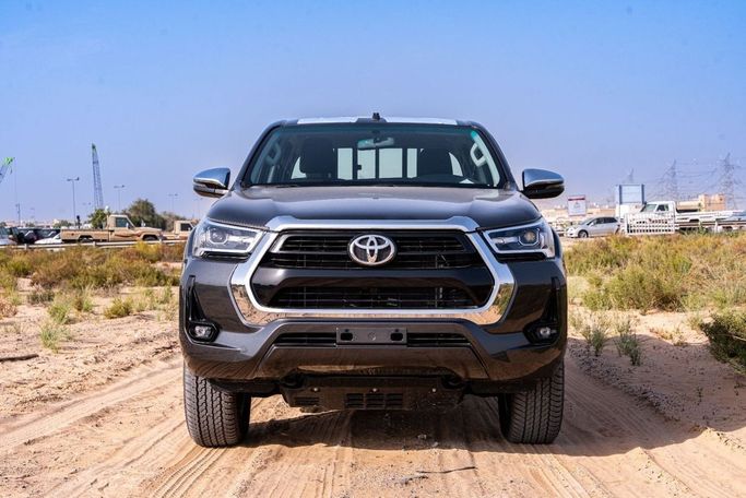 Новый Toyota Hilux VIII Рестайлинг, 4.0 л, 2026 в ОАЭ, Дубай от Hussein Ghulam Motors FZCO Серый цвет. GCC | AUTO.AE | Объявление #278383