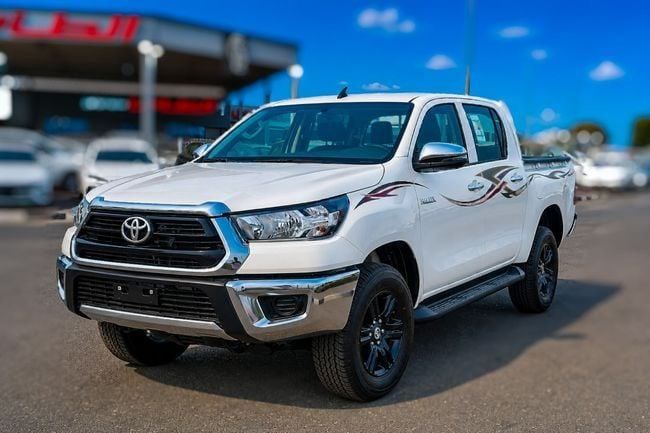 جديدة Toyota Hilux فيس ليفت الثامن, 2.7 l, 2026 في في الإمارات, دبي من Hussein Ghulam Motors FZCO، اللون أبيض. مواصفات الخليج | AUTO.AE | إعلان #278420