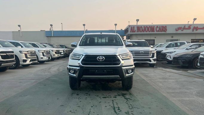 Новый ⁦Toyota Hilux VIII Рестайлинг, 2.7 л, 2026⁩ в ОАЭ, Дубай от AL NOJOOM CARS Белый цвет. GCC | AUTO.AE | Объявление #284706