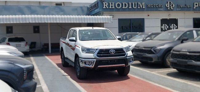 جديدة ⁦Toyota Hilux ثامناً، 2.4 l، 2026⁩ في في الإمارات, دبي من Rhodium Motors FZE، اللون أبيض. أخرى | AUTO.AE | إعلان #286402