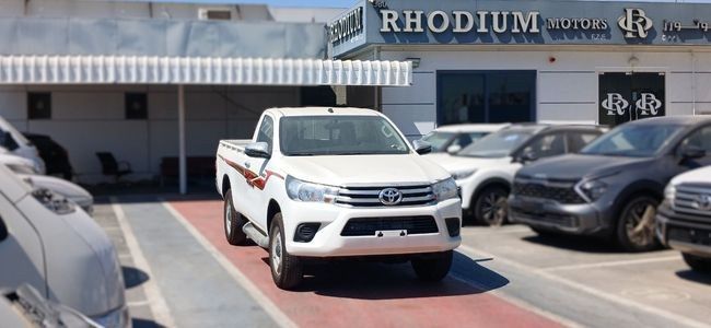جديدة ⁦Toyota Hilux ثامناً، 2.4 l، 2026⁩ في في الإمارات, دبي من Rhodium Motors FZE، اللون أبيض. مواصفات الخليج | AUTO.AE | إعلان #286403