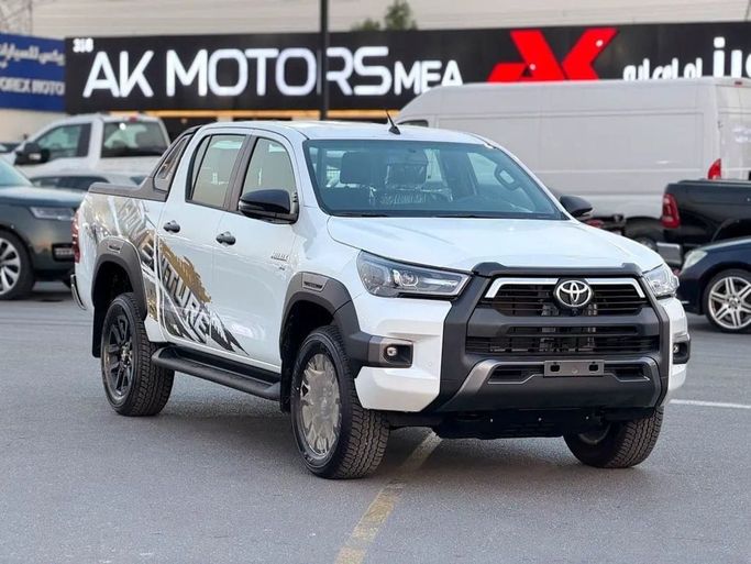 Новый ⁦Toyota Hilux VIII Рестайлинг, 4.0 л, 2026⁩ в ОАЭ, Дубай от Maqbool Motors FZCO Белый цвет. GCC | AUTO.AE | Объявление #286484