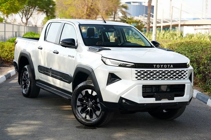 جديدة ⁦Toyota Hilux تاسعًا، 2.8 l، 2026⁩ في في الإمارات, دبي من Al Amid Global Auto LLC FZ، اللون أبيض. أخرى | AUTO.AE | إعلان #288640