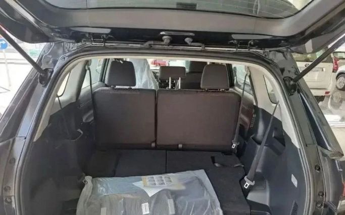 New Toyota Innova II, 2.7 l, 2024 in Dubai by Mohamed Hakim Motors, White color. GCC Specs | AUTO.AE