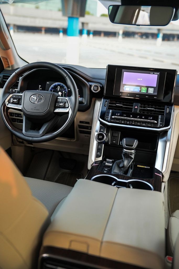 Toyota Land Cruiser Prado 250 Series, 2024  suv 5 dr. for rent in Dubai by ACR DXB, white color | AUTO.AE