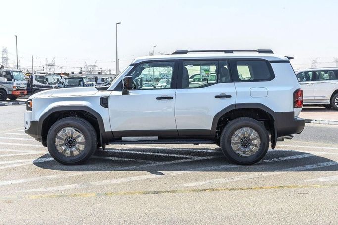 Новый Toyota Land Cruiser Prado 250 Series, 2.4 л, 2025 в Дубае от Laith Alobaidi Motors Белый цвет. GCC | AUTO.AE