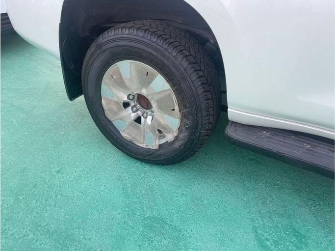 New Toyota Land Cruiser Prado 150 Series Facelift 3, 2.7 l, 2023 in Dubai by Mohamed Hakim Motors, White color. GCC Specs | AUTO.AE