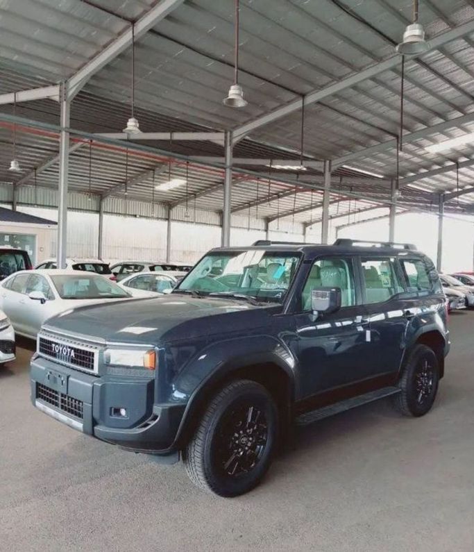 New Toyota Land Cruiser Prado 250 Series, 2.8 l, 2024 in Dubai by Mohamed Hakim Motors, Green color. GCC Specs | AUTO.AE