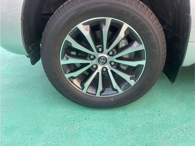 New Toyota Land Cruiser Prado 150 Series Facelift 3, 2.8 l, 2023 in Dubai by Mohamed Hakim Motors, Silver color. GCC Specs | AUTO.AE