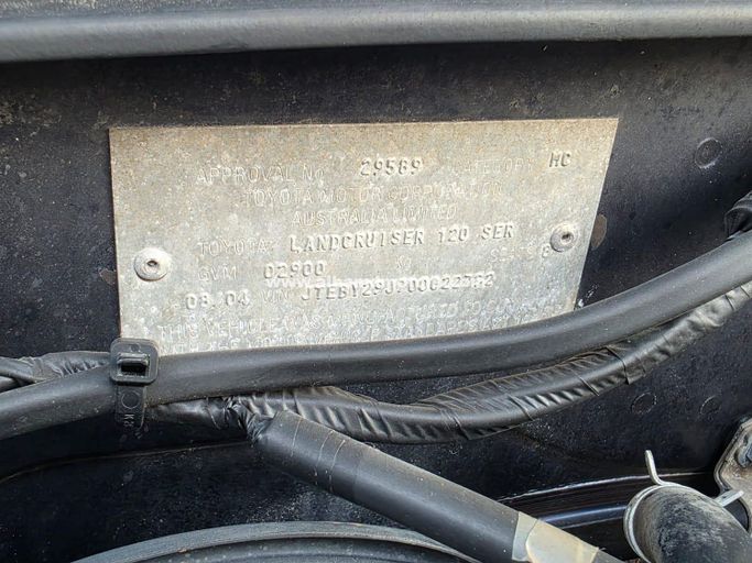 Подержанный Toyota Land Cruiser Prado 120 Series, 3.0 л, 2004 в Дубае от Alhamd Motors Черный цвет. Other | AUTO.AE