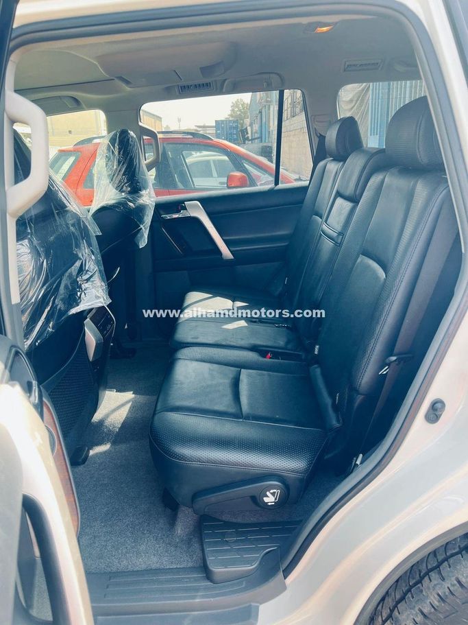 Used Toyota Land Cruiser Prado 150 Series Facelift 1, 3.0 l, 2013 in Dubai by Alhamd Motors, White color. Other | AUTO.AE