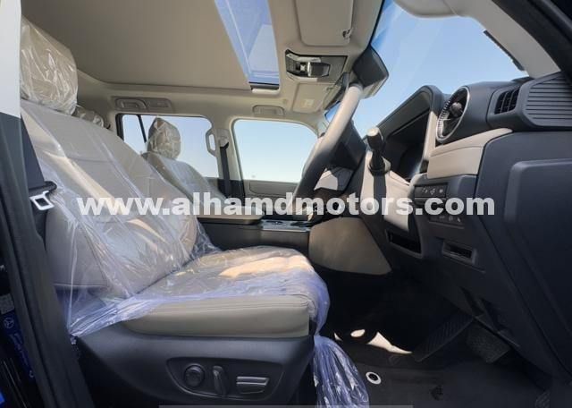 Used Toyota Land Cruiser Prado 250 Series, 2.8 l, 2024 in Dubai by Alhamd Motors, Black color. Other | AUTO.AE