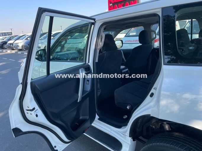 Used Toyota Land Cruiser Prado 150 Series, 3.0 l, 2011 in Dubai by Alhamd Motors, White color. Other | AUTO.AE