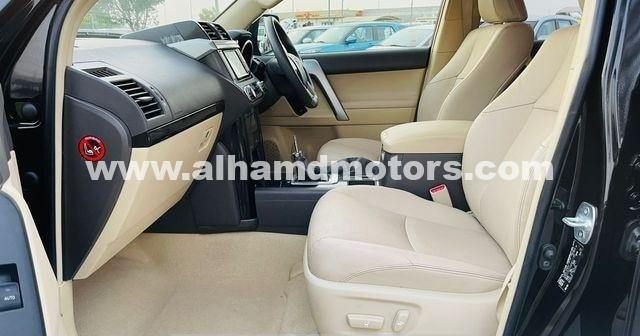 Used Toyota Land Cruiser Prado 150 Series Facelift 2, 2.8 l, 2017 in Dubai by Alhamd Motors, Black color. Japanese Specs | AUTO.AE